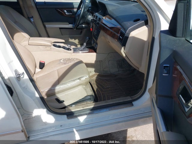 2011 MERCEDES-BENZ GLK-CLASS GLK 350 VIN: WDCGG8HB8BF576878