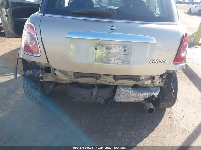 2011 MINI COOPER HARDTOP WMWSU3C59BT093492 Photo 5
