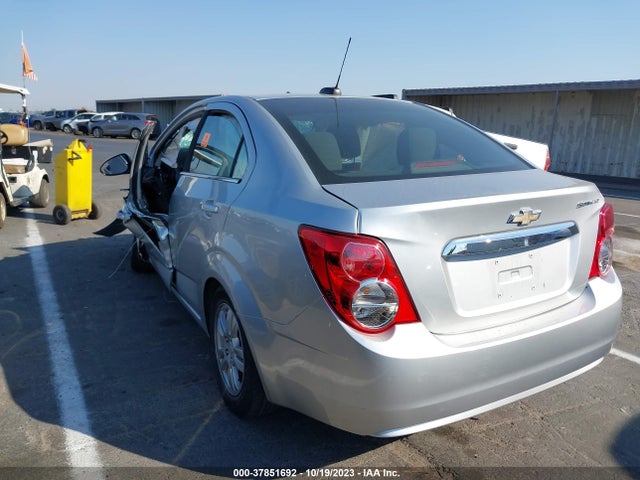 Chevrolet SONIC LT 2016 1G1JC5SG4G4102593 Image 3