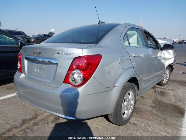 Chevrolet SONIC LT 2016 1G1JC5SG4G4102593 Image 4