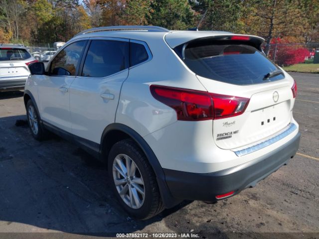 JN1BJ1CR9HW130313 Nissan Rogue Sport Sv