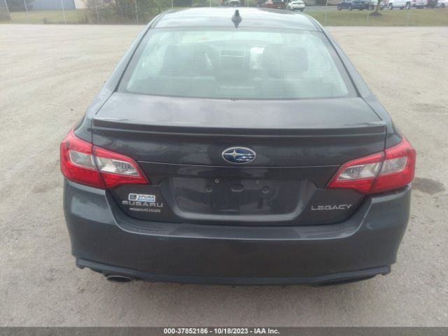 4S3BNAR63J3002817 Subaru Legacy Sport
