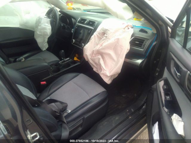 4S3BNAR63J3002817 Subaru Legacy Sport