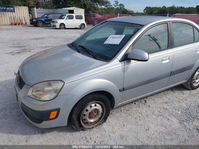 2008 KIA RIO VIN: KNADE123986297677