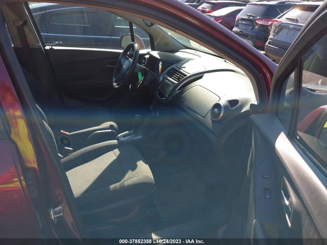 Chevrolet TRAX LS 2016 3GNCJKSB8GL256573 Image 5