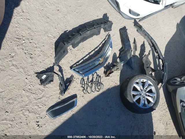 Chevrolet IMPALA LT 2017 1G1105S39HU206021 Image 12
