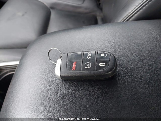 2012 CHRYSLER 300 LIMITED VIN: 2C3CCACG3CH223818