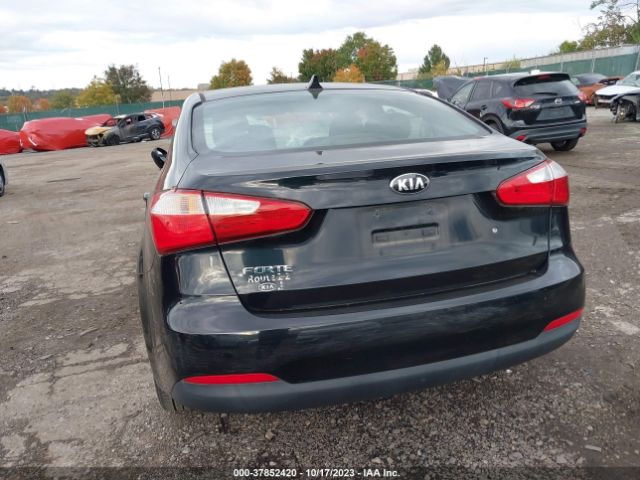 KNAFK4A62E5131372 KIA FORTE LX