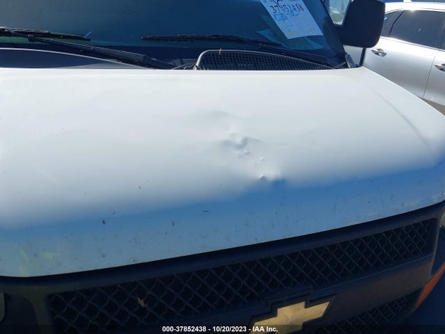 Chevrolet EXPRESS CARGO VAN 2017 1GCWGAFF5H1117988 Image 6