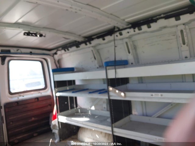 Chevrolet EXPRESS CARGO VAN 2017 1GCWGAFF5H1117988 Image 8