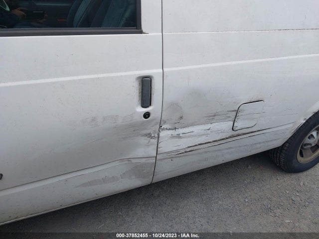 2002 CHEVROLET ASTRO CARGO VAN VIN: 1GCDM19X32B137873