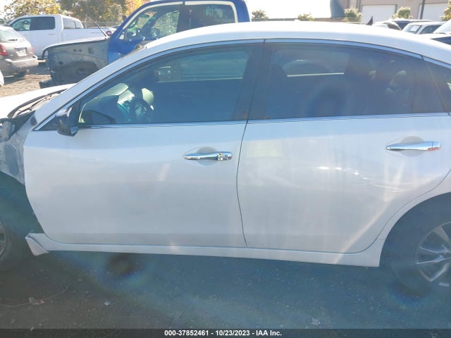 2015 NISSAN ALTIMA 2.5 S VIN: 1N4AL3AP1FC497615