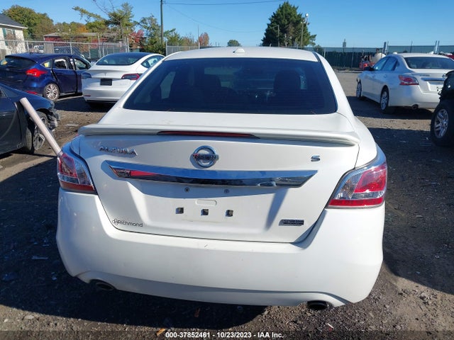 2015 NISSAN ALTIMA 2.5 S VIN: 1N4AL3AP1FC497615