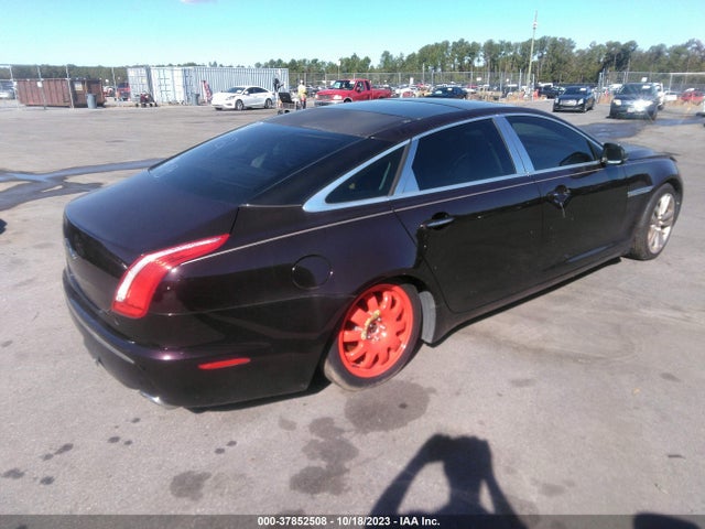 2011 JAGUAR XJ SAJWA2GB8BLV09413 Photo 3