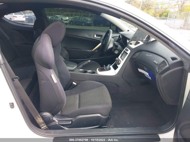 2010 HYUNDAI GENESIS COUPE R-SPEC VIN: KMHHT6KD3AU040074