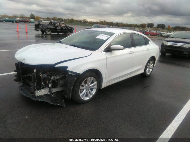 Chrysler 200 Limited Platinum 2016 1C3CCCAB4GN178162 Image 2