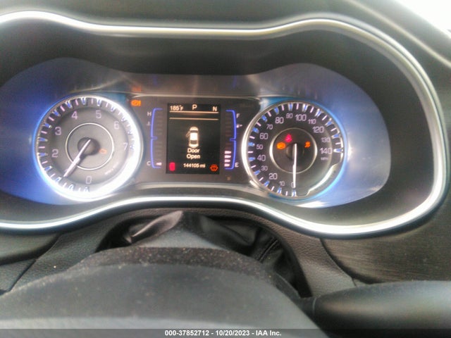 Chrysler 200 Limited Platinum 2016 1C3CCCAB4GN178162 Image 7