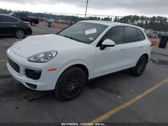 2017 PORSCHE CAYENNE WP1AA2A27HKA88279 Photo 1