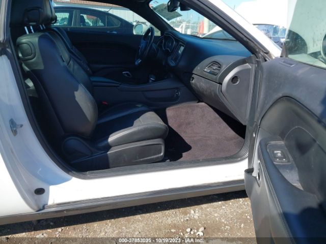 2C3CDZAG0GH201893 Dodge Challenger Sxt Plus