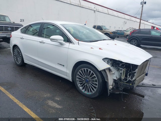 2017 3FA6P0RU2HR138149 main image