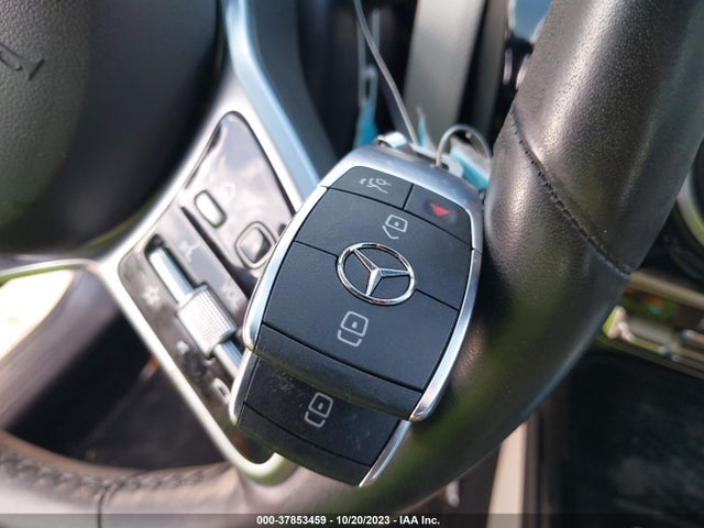 WDD3G4EB3KW025989 Mercedes-Benz A 220
