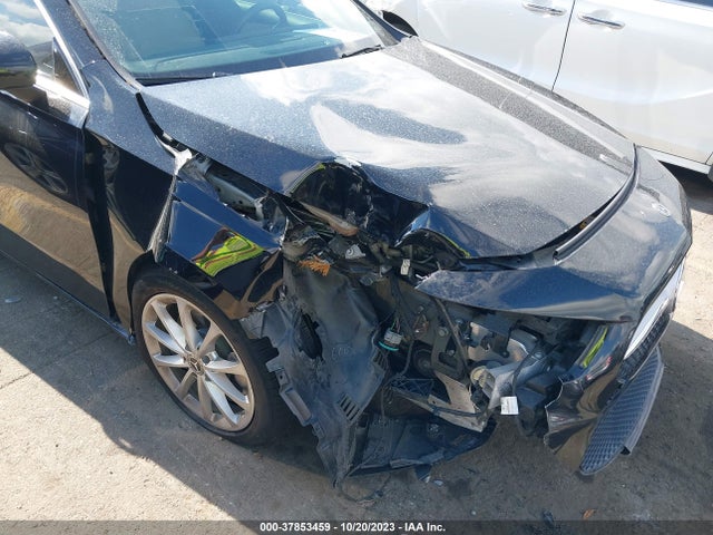 WDD3G4EB3KW025989 Mercedes-Benz A 220