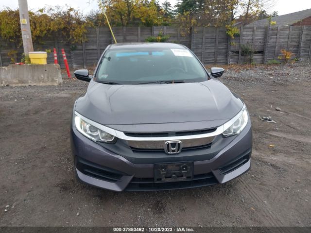 19XFC2E52JE002939 Honda Civic Sedan Lx