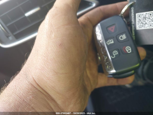 2017 JAGUAR XE SAJAJ4BN4HA969454 Photo 10