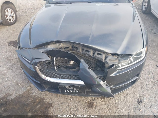 2017 JAGUAR XE SAJAJ4BN4HA969454 Photo 5