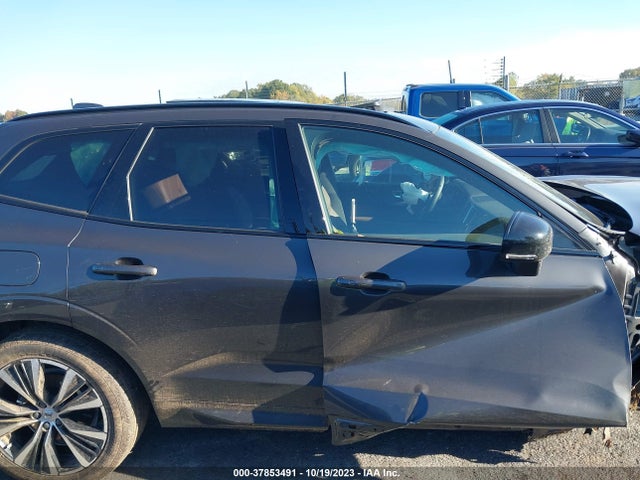 Volvo Xc60 Recharge Plus Dark Theme 2023 YV4H60DW8P1391691 Image 14