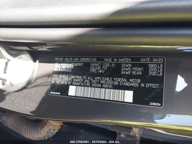 Volvo Xc60 Recharge Plus Dark Theme 2023 YV4H60DW8P1391691 Image 9