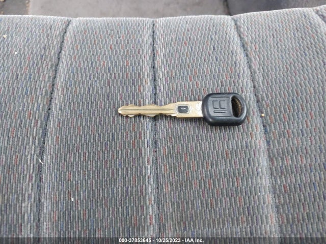 2003 BUICK CENTURY CUSTOM VIN: 2G4WS52J231113749