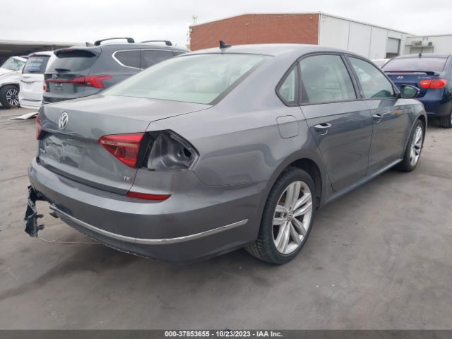 2019 VOLKSWAGEN PASSAT 1VWLA7A33KC008071 Photo 3
