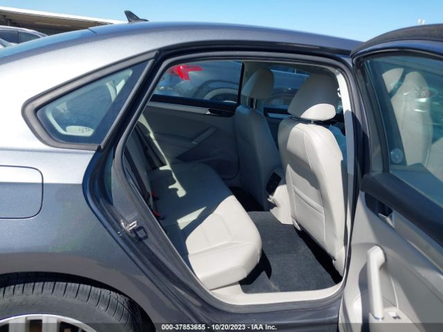 2019 VOLKSWAGEN PASSAT 1VWLA7A33KC008071 Photo 7