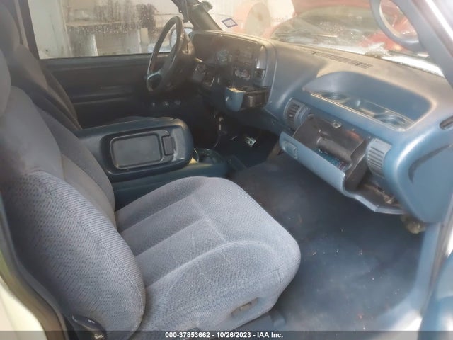 1995 CHEVROLET GMT-400 C1500 VIN: 2GCEC19K7S1243593