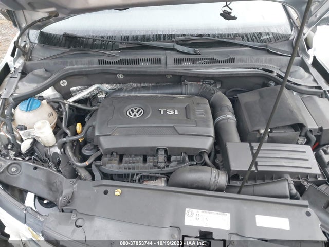 3VWD17AJ7FM325987 Volkswagen Jetta Sedan 1.8t Se