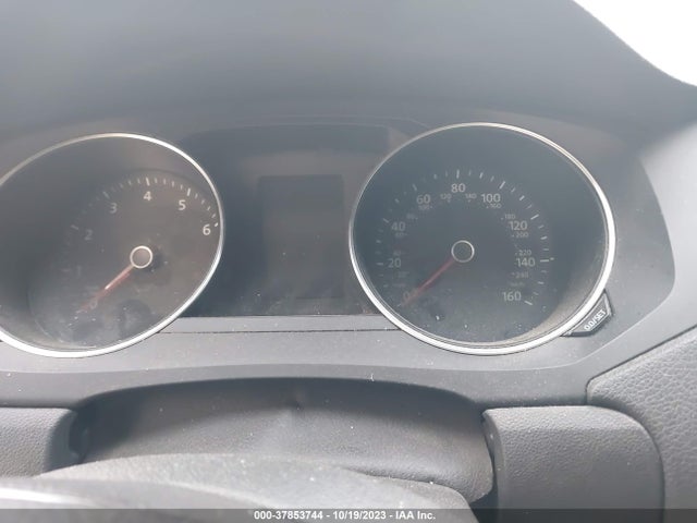 3VWD17AJ7FM325987 Volkswagen Jetta Sedan 1.8t Se