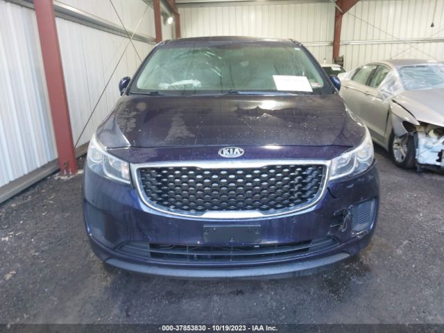 KNDMB5C1XJ6405844 KIA SEDONA LX