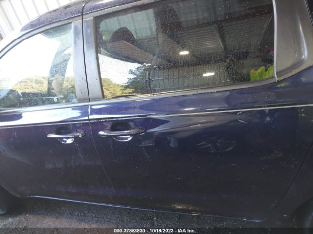KNDMB5C1XJ6405844 KIA SEDONA LX