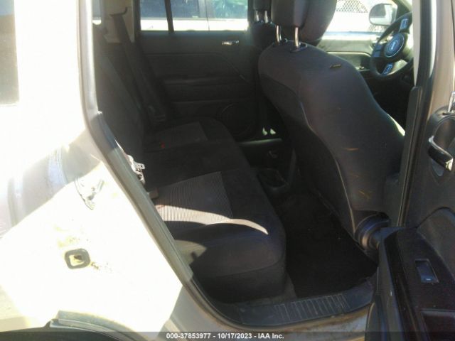 1C4NJCBA4GD748876 Jeep Compass Sport