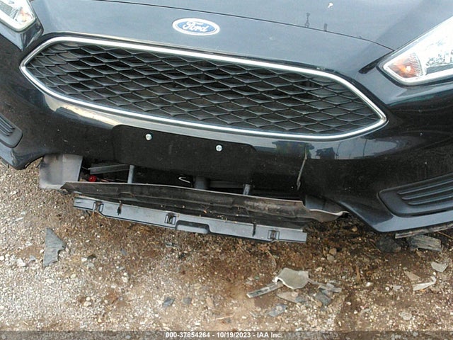 2015 FORD FOCUS SE VIN: 1FADP3K20FL250946