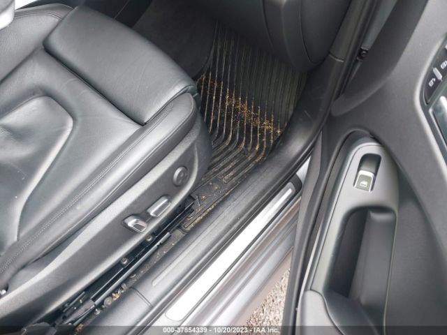 WAUFFCFL0FN039272 Audi A4 Premium Plus
