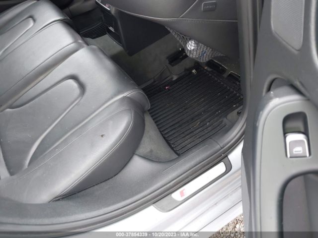 WAUFFCFL0FN039272 Audi A4 Premium Plus