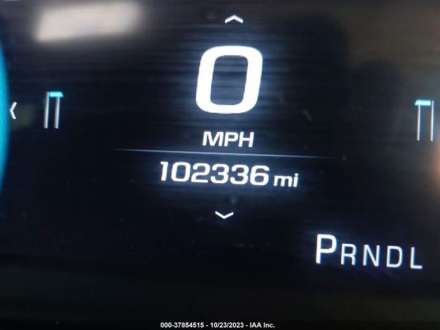 1GKS2HKJXJR121529 GMC YUKON XL DENALI