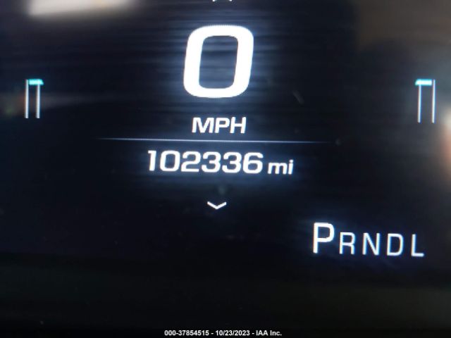 1GKS2HKJXJR121529 GMC YUKON XL DENALI