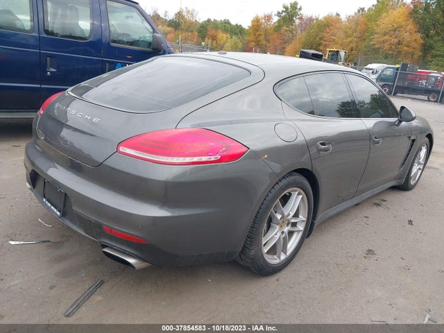 2016 PORSCHE PANAMERA WP0AA2A74GL000620 Photo 3