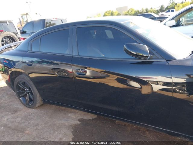 2C3CDXBG6FH886838 Dodge Charger Se