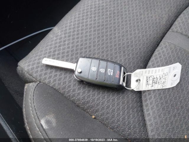 5XXGT4L3XGG036290 KIA Optima Lx