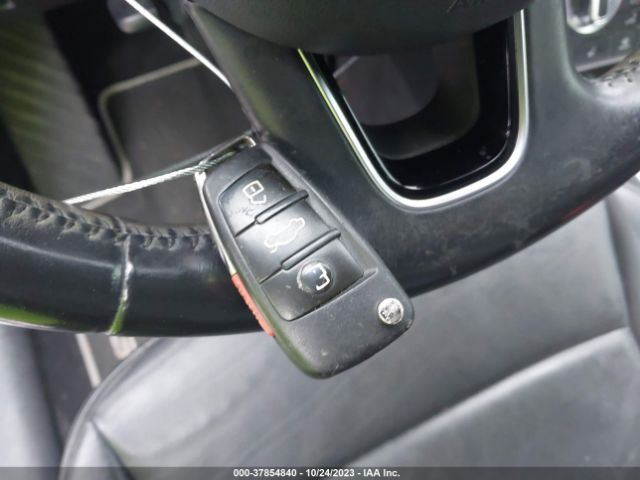 WA1GFCFS2FR008820 Audi Q3 2.0t Premium Plus