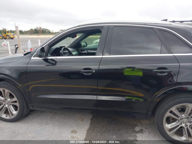 WA1GFCFS2FR008820 Audi Q3 2.0t Premium Plus